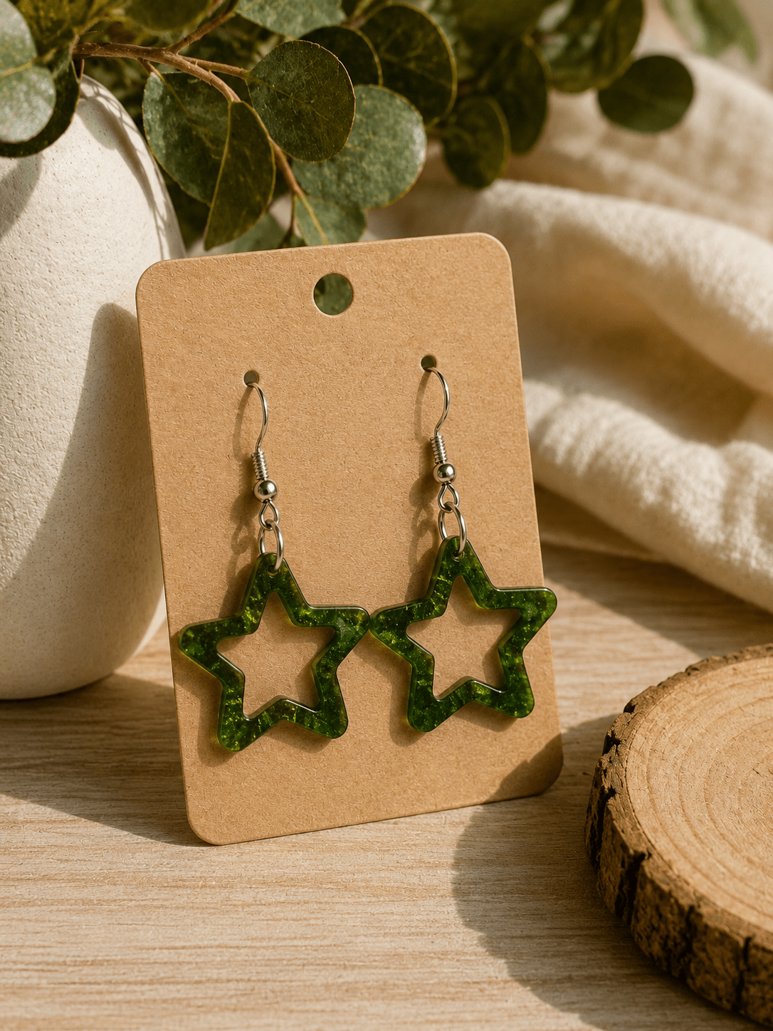Boucles d'Oreilles Pendantes COSMOS – Étoiles Évidées Violet Pailleté - Créa.Bijoux