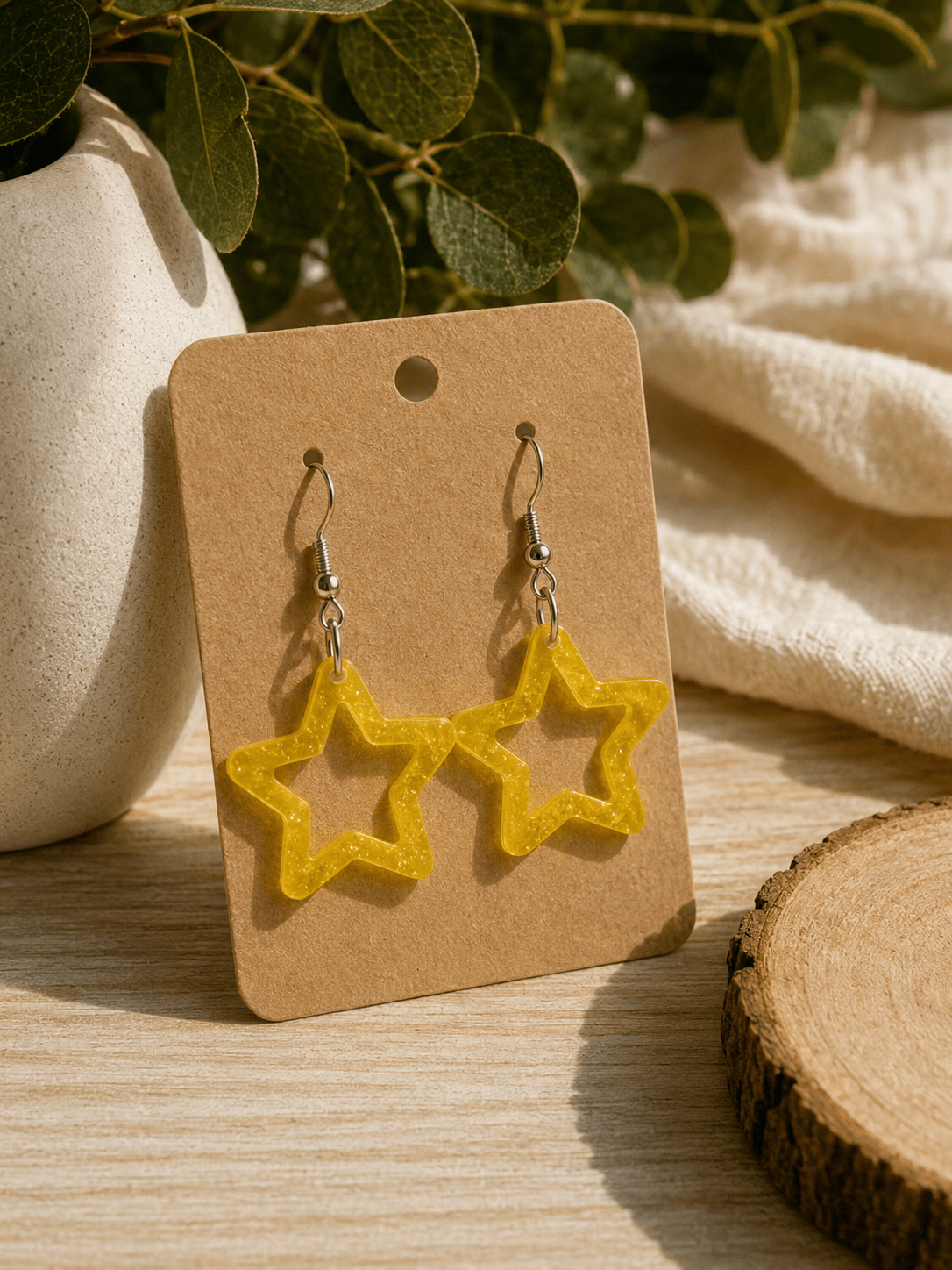 Boucles d'Oreilles Pendantes COSMOS – Étoiles Évidées Violet Pailleté - Créa.Bijoux