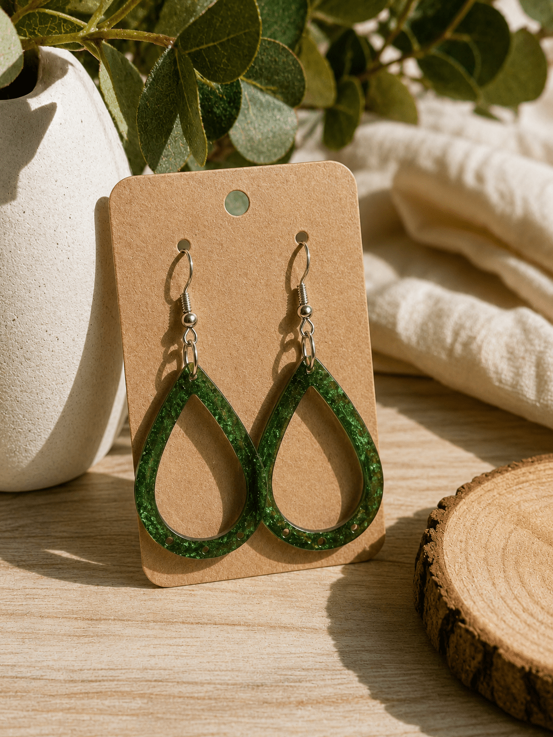 Boucles d'Oreilles Pendantes LUNA – Gouttes Évidées Rouge Éclatant - Créa.Bijoux
