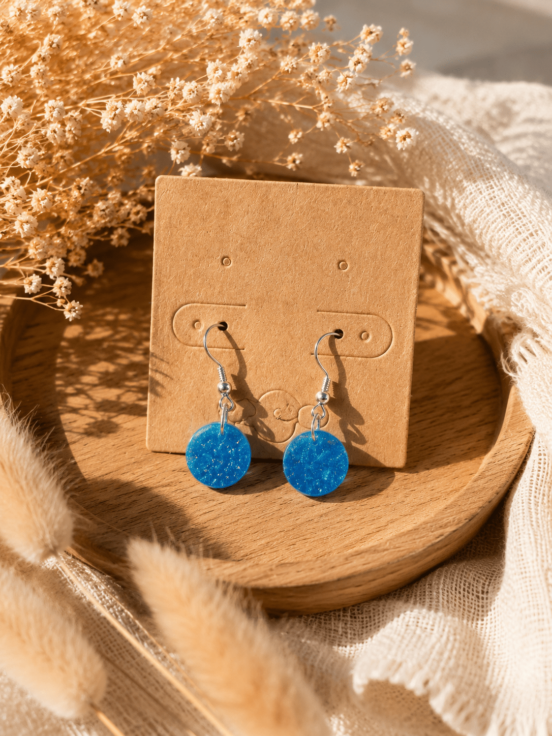 Boucles d'Oreilles Pendantes STELLA – Mini Disques Bleu Électrique Pailleté - Créa.Bijoux