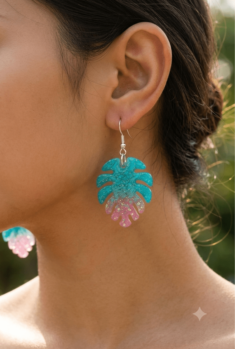 Boucles d'Oreilles Tropicales Monstera – Effet Pailleté - Créa.Bijoux
