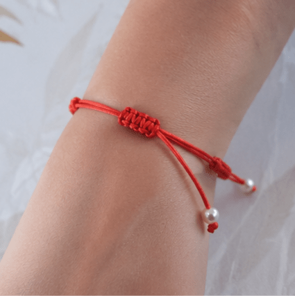 Bracelet Prénom Personnalisé Tressé – Rouge Passion & Lettres Dorées - Créa.Bijoux